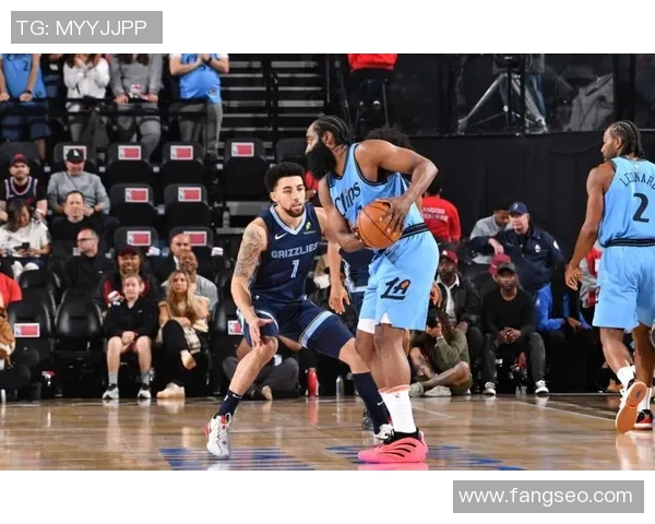 快船队击败木狼队,赢得比赛连胜,展示冠军潜力 快船队击败木狼队,赢得比赛连胜,展示冠军潜力