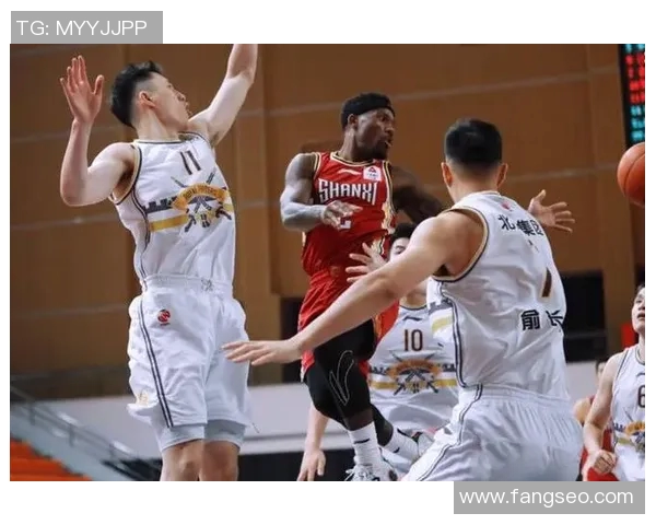 杭州篮球队的得失控制分析与战术调整探讨