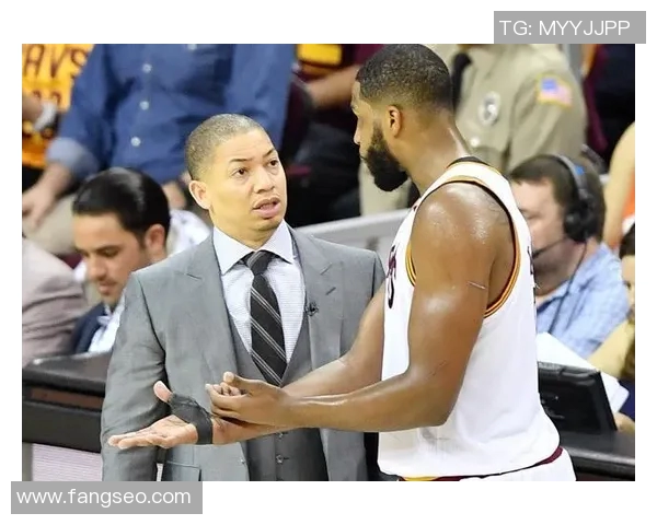 汤普森康复进入关键期，教练组密切关注他的恢复情况